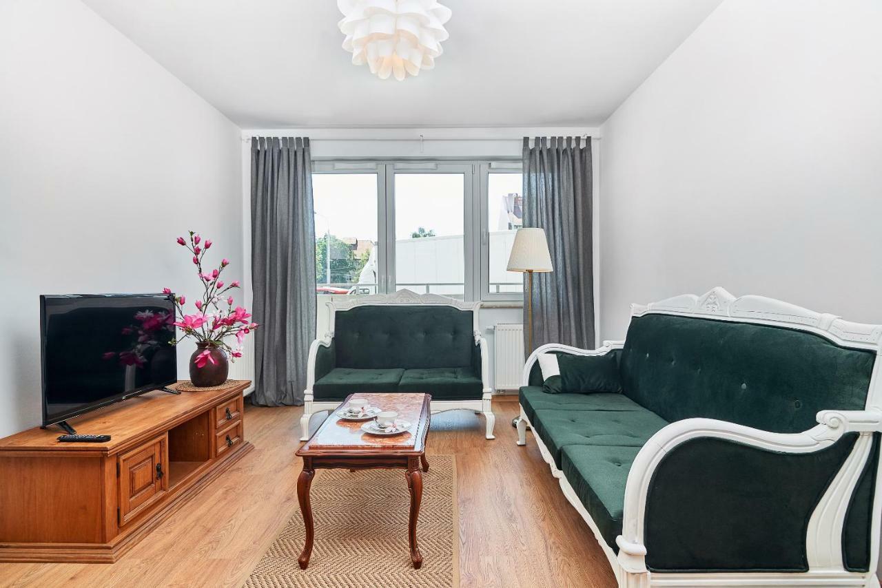 Vintage Apartment In New Estate With Parking - Krzyki Wroclaw By Noclegi Renters Kültér fotó