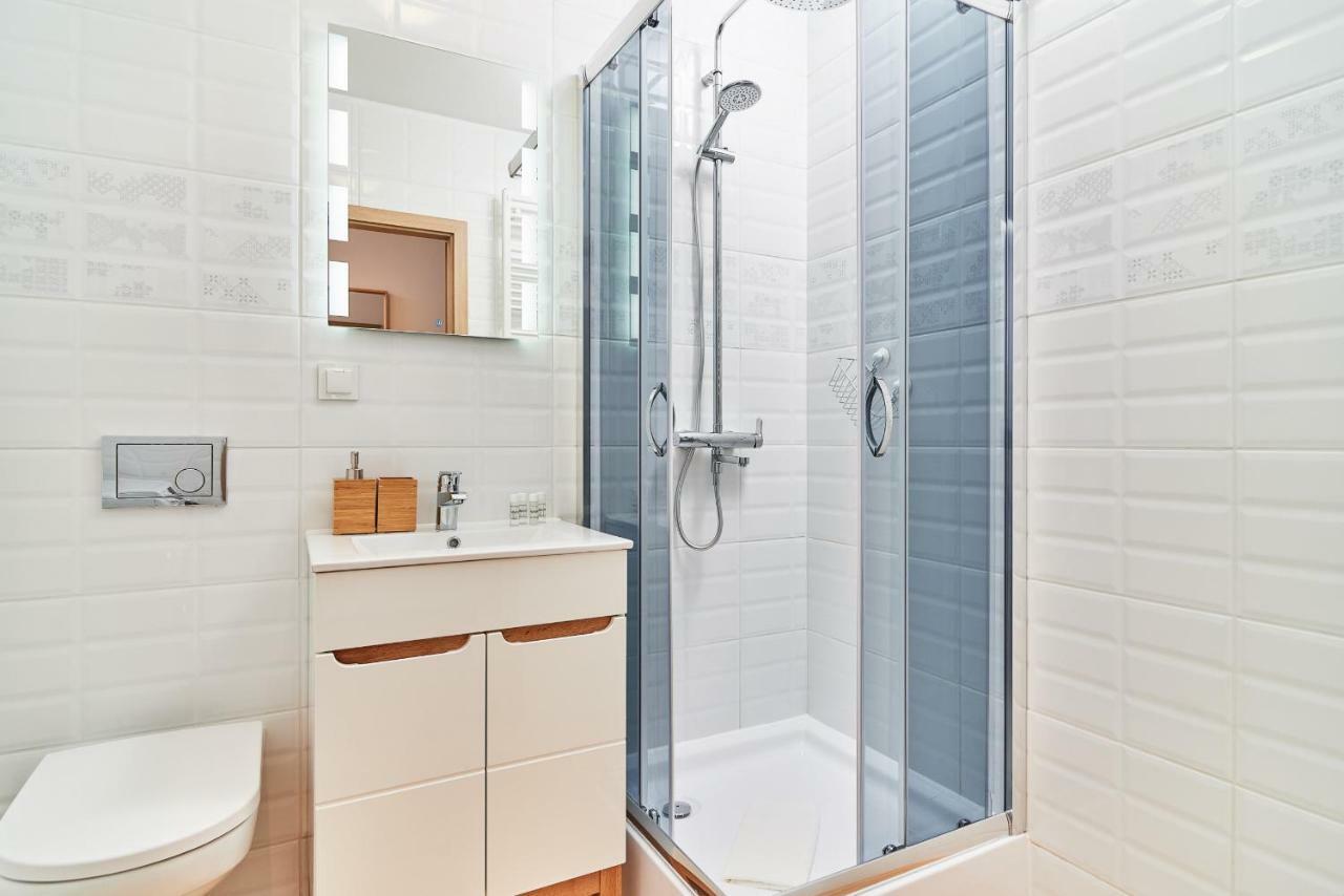 Vintage Apartment In New Estate With Parking - Krzyki Wroclaw By Noclegi Renters Kültér fotó
